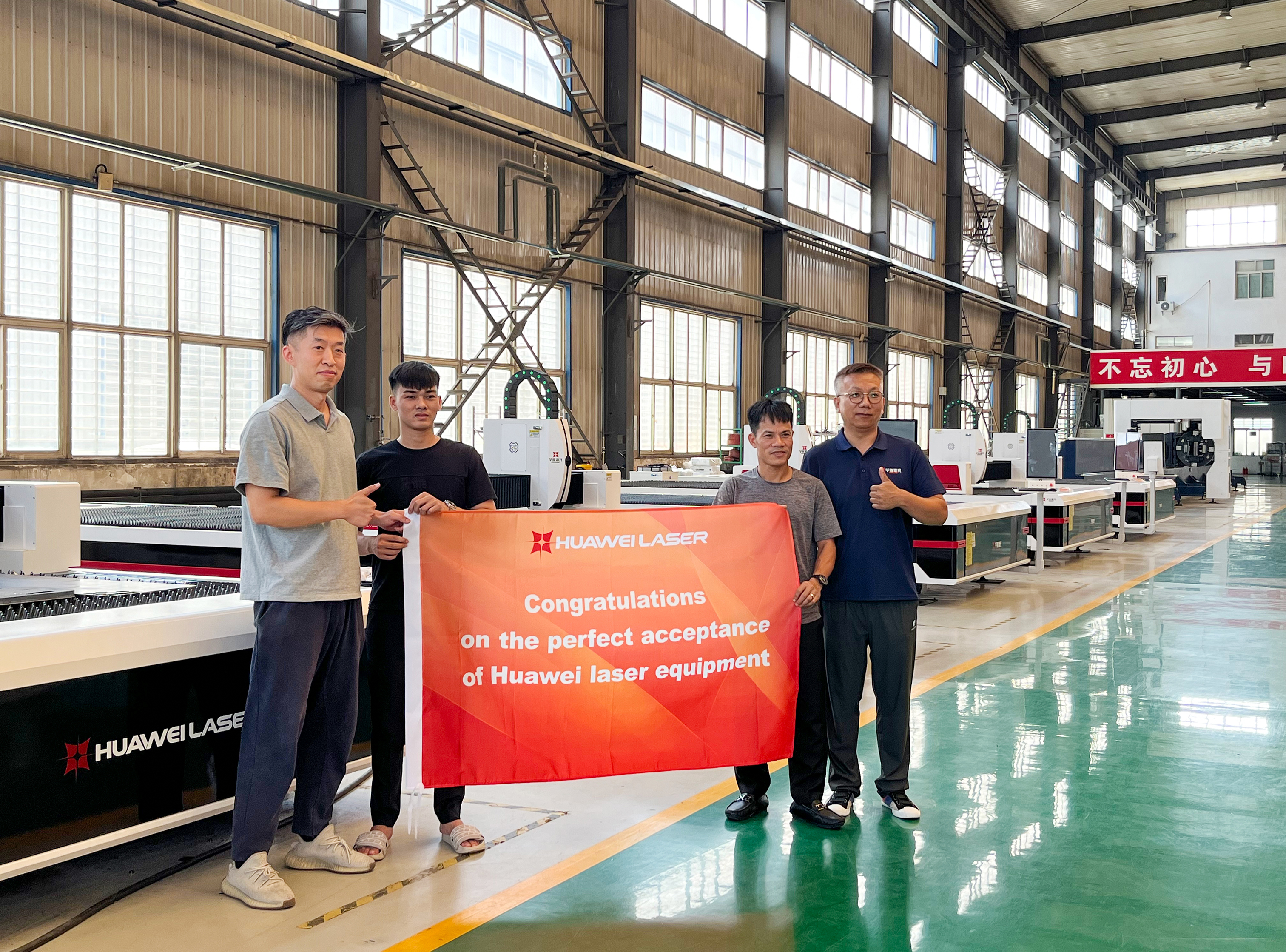 Prosperum partum 6000W (VI) XX laser Cutter ad Vietnam